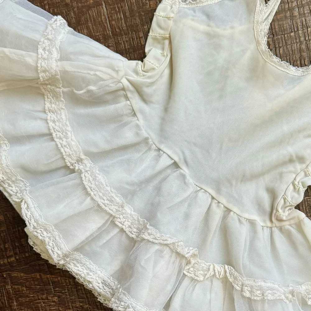 ME Vintage little‎ girls size 2T white petticoat slip / dress petit flower 1970s